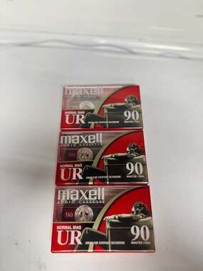 Maxell UR 90 Normal Bias Audio Cassette Tapes (3-Pack)